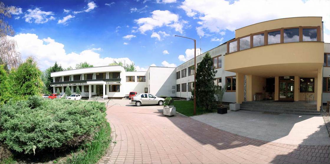 Relax inn west - Šoporňa - Majšín