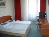 HOTEL ÚSTAV VZDĚLÁVÁNÍ A SLUŽEB foto