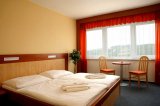 HOTEL LÁZNĚ KOSTELEC foto
