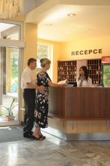 HOTEL LÁZNĚ KOSTELEC foto
