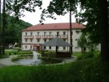 KÚPELE SKLENÉ TEPLICE foto