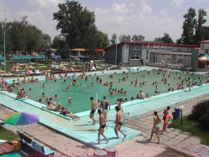 Termální koupaliště Horné Saliby foto