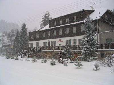 HOTEL ČERTŮV HRÁDEK foto