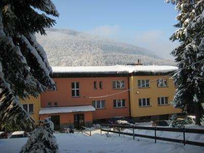 HOTEL-PENZION U PŘEHRADY foto