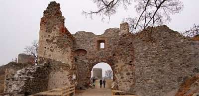 Šarišský hrad foto