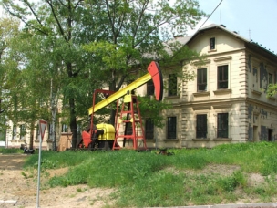 Muzeum naftového dobývání a geologie foto