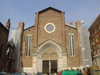 Kostel Svaté Anastazie ve Veroně foto
