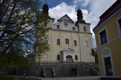 Farní kostel Nanebevzetí Panny Marie foto