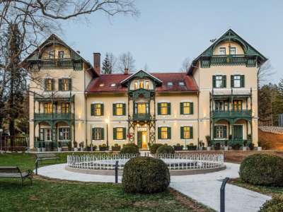 Lázně Dobrna a lázeňský park  foto