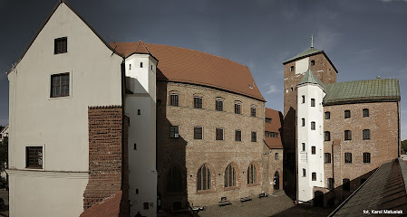 Hrad pomořanských knížat – muzeum v Darłowě  foto