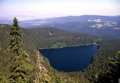 Černé jezero foto