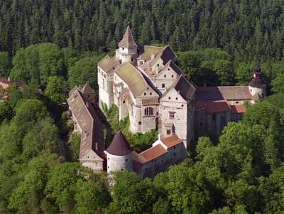 Hrad Pernštejn foto