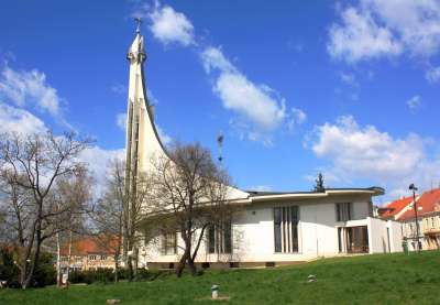 Kostel sv. Václava s kaplí sv. Anežky České Hustopeče foto