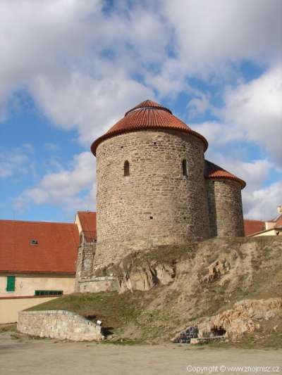 Rotunda Panny Marie a sv. Kateřiny foto