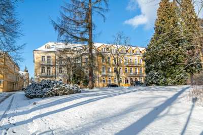 Lázeňský hotel Dr. Adler v zimě