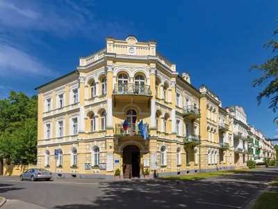 LÁZEŇSKÝ HOTEL METROPOL