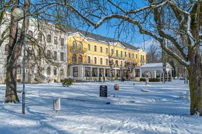 Lázeňský hotel Belvedere v zimě