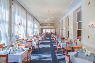 Restaurace