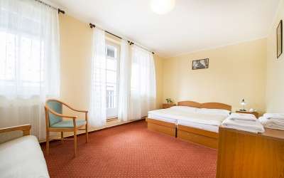 HOTEL OSTRÝ foto