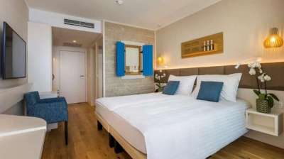 Dvoulůžkový pokoj s výhledem na přístav