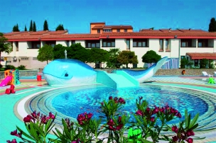 Součástí hotelu je i bazén