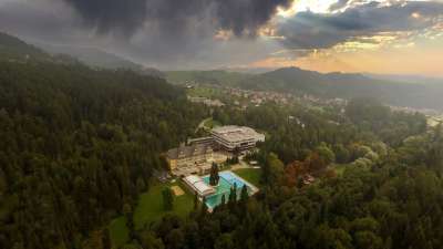 Grand Hotel Strand a jeho okolí