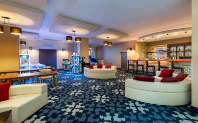 Lobby bar