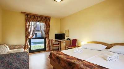 Dvoulůžkový pokoj s přistýlkou