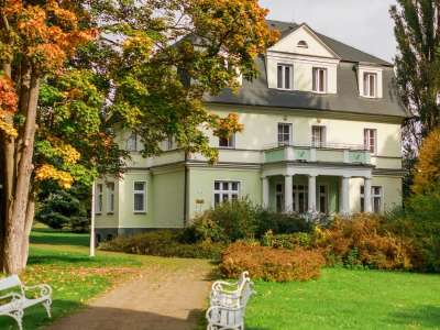 LÁZEŇSKÝ DŮM PURKYNĚ foto