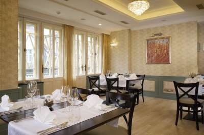 Restaurace