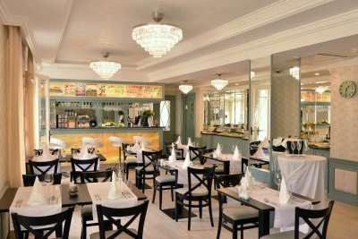 Restaurace