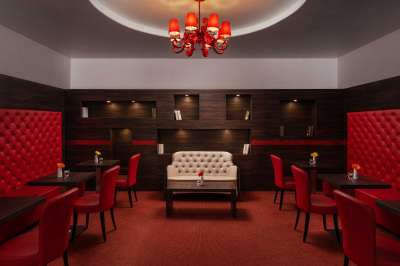 Lobby bar
