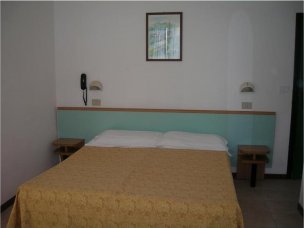 HOTEL CONTINENTAL*** foto