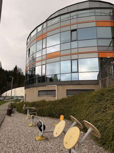 Okolí hotelu Vesna
