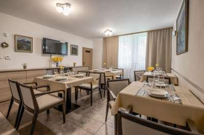 Restaurace