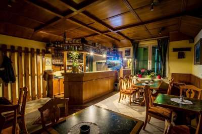 Restaurace