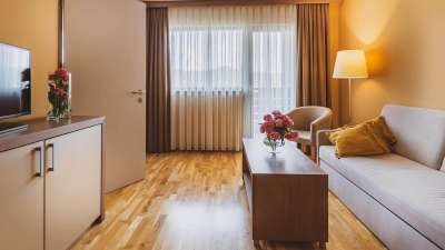 Superior Suite, výhled do zahrady, s balkonem