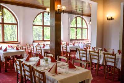 Restaurace
