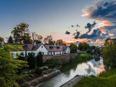 PLATÁN UDVARHÁZ foto