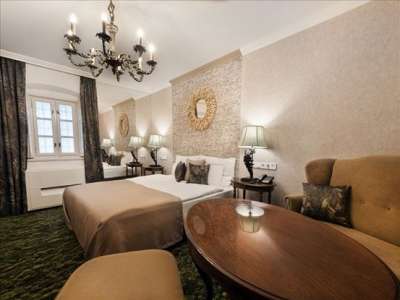 Dvoulůžkový pokoj Superior s přistýlkou