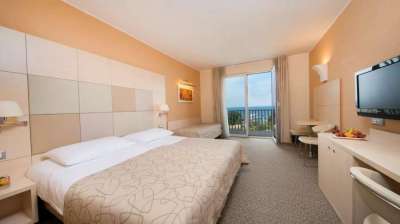 Dvoulůžkový pokoj s přistýlkou