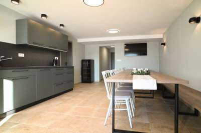 Kuchyně ve společenské místnosti