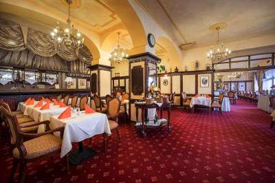 Restaurace