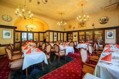 Restaurace