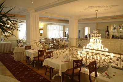Restaurace ve Festival  Apartments 