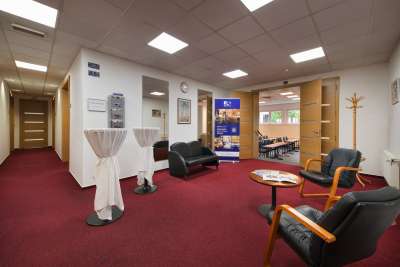 Foyer konferenčního sálu