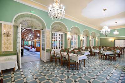 Restaurace