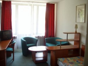 HOTEL ÚSTAV VZDĚLÁVÁNÍ A SLUŽEB foto