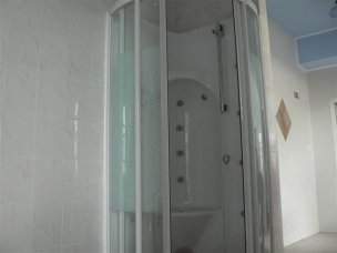 Sprchový kout 