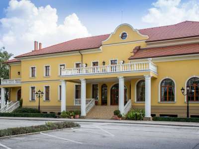 HOTEL PLAUTER KÚRIA foto